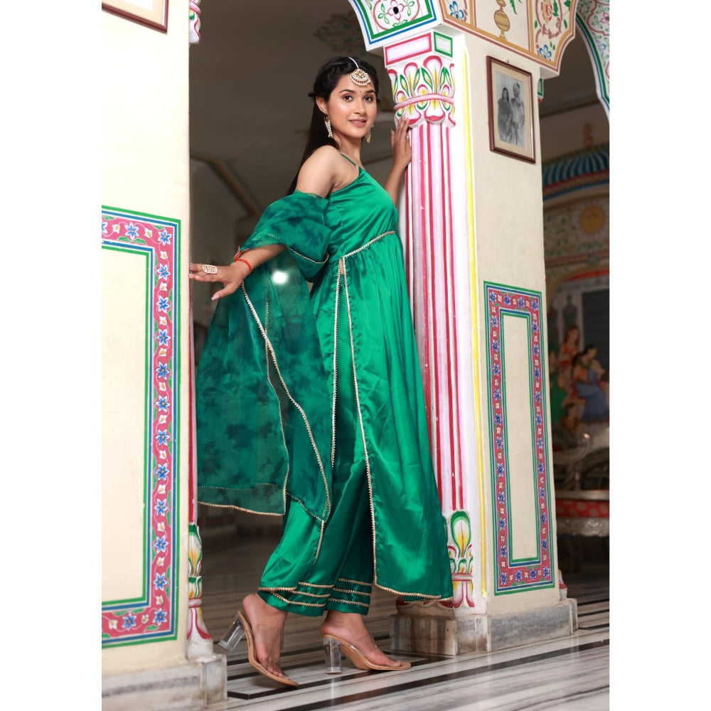 Bannhi by Priyanka Rathore Ila Satin Suit (Set of 3)