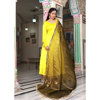 Bannhi by Priyanka Rathore Sarika Satin Anarkali Suit (Set of 3)