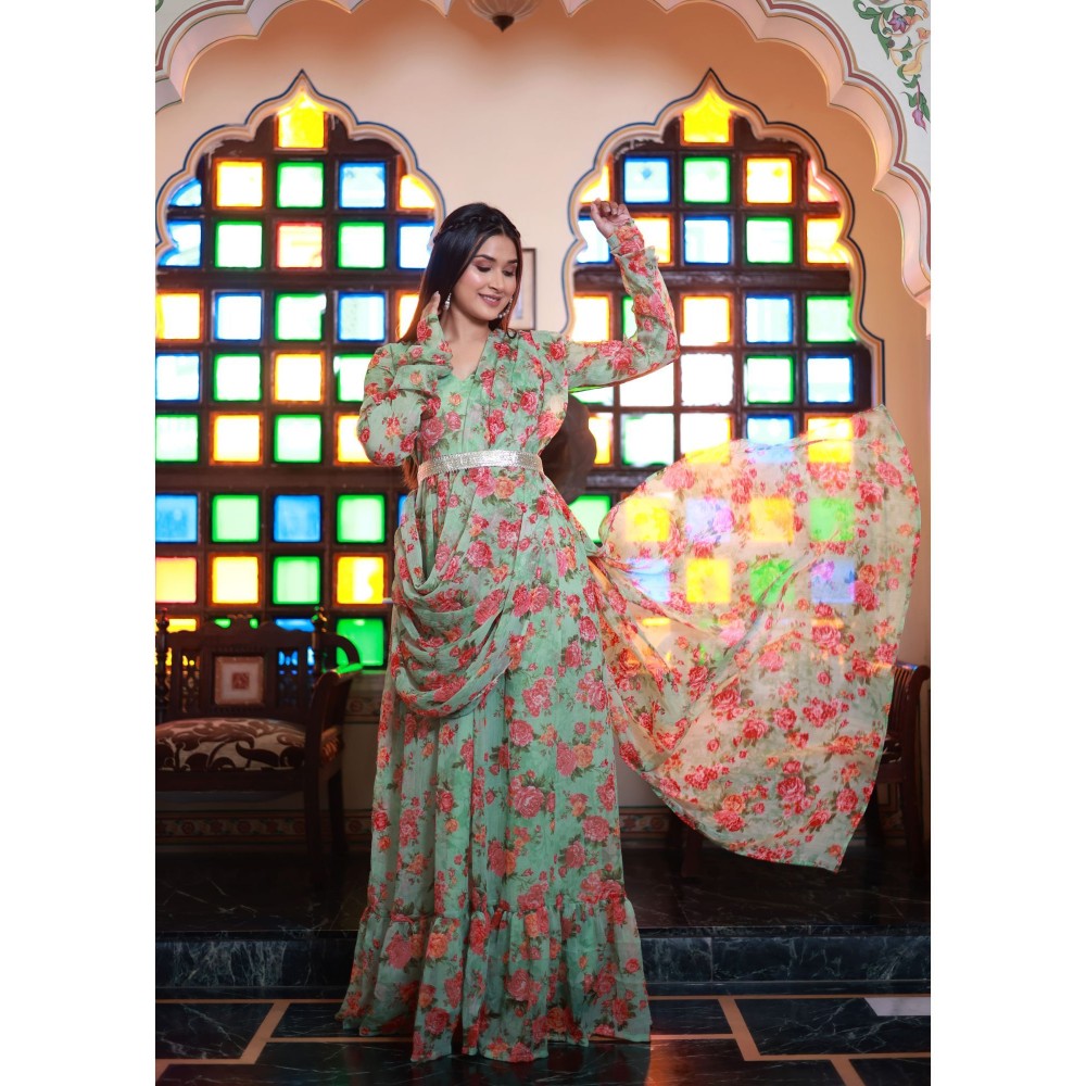 Bannhi by Priyanka Rathore Hima Chiffon Floor Length Dress (Set of 2)