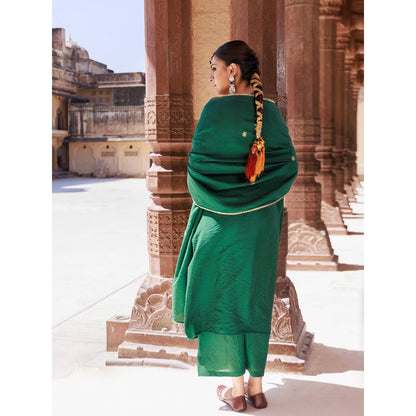 Bannhi Green Chanderi Aari Embroidered Kurta With Pant and Dupatta