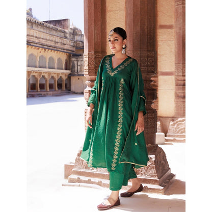 Bannhi Green Chanderi Aari Embroidered Kurta With Pant and Dupatta