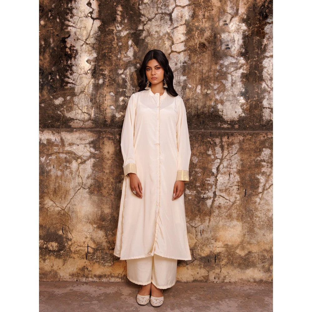 Bannhi Ivory Crepe Co-Ord Set