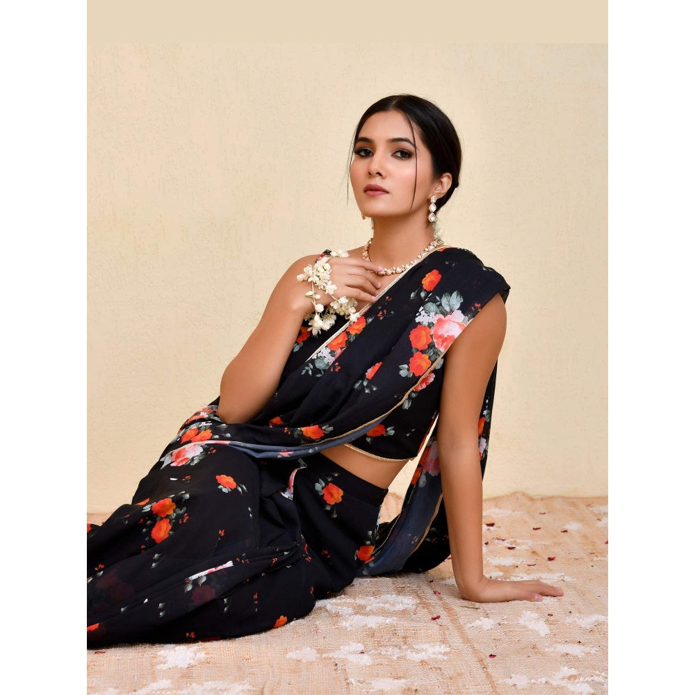 Bannhi Black Pallavi Pre-Stitched Saree With Stitched Blouse