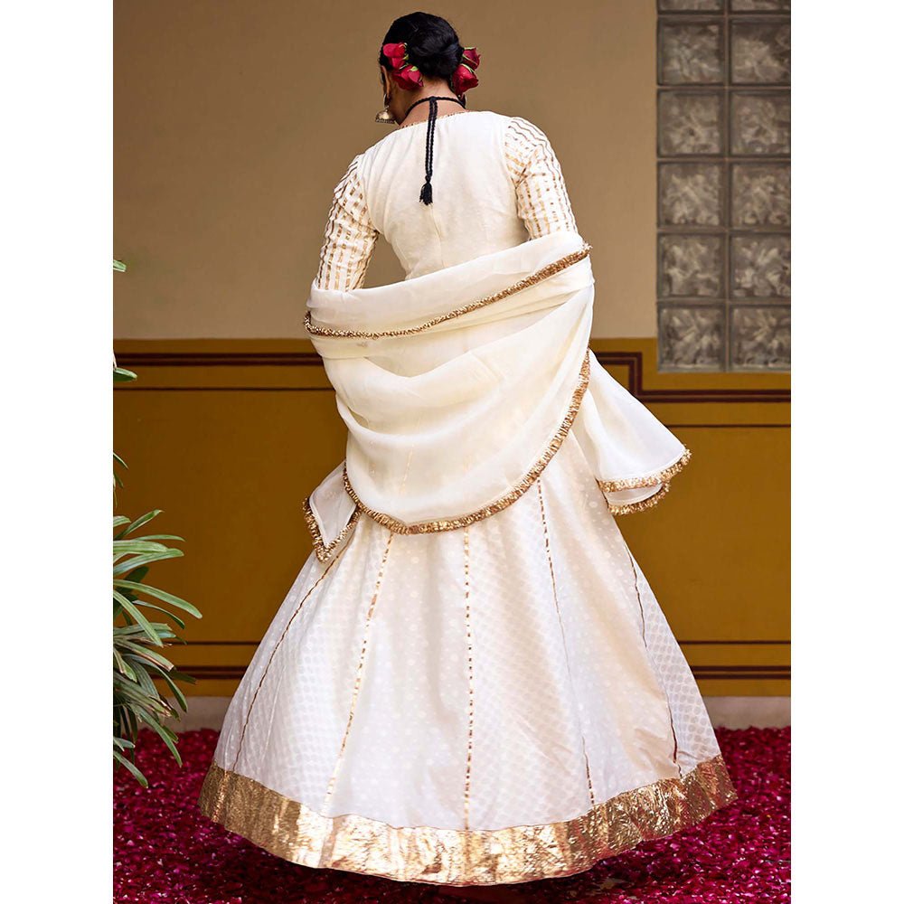 Baaro Masi Ivory Lehenga with Blouse and Dupatta (Set of 3)