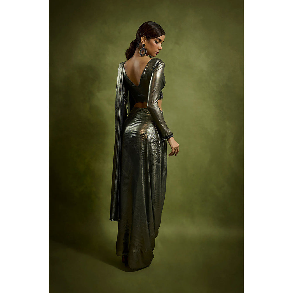 BABITA M Metallic Embossed Pre-draped Saree with Stitched Blouse