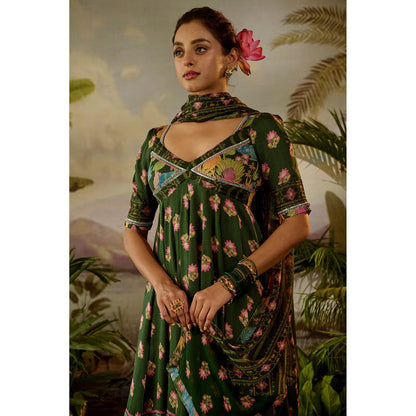 Baise Gaba Gauri Anarkali Kurta