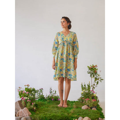 Baise Gaba Light Yellow Floral Printed Mystic Knee Length Dress