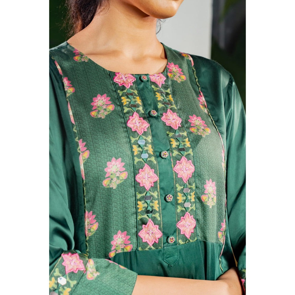 Baise Gaba Nikita Green Kurta with Pant (Set of 2)