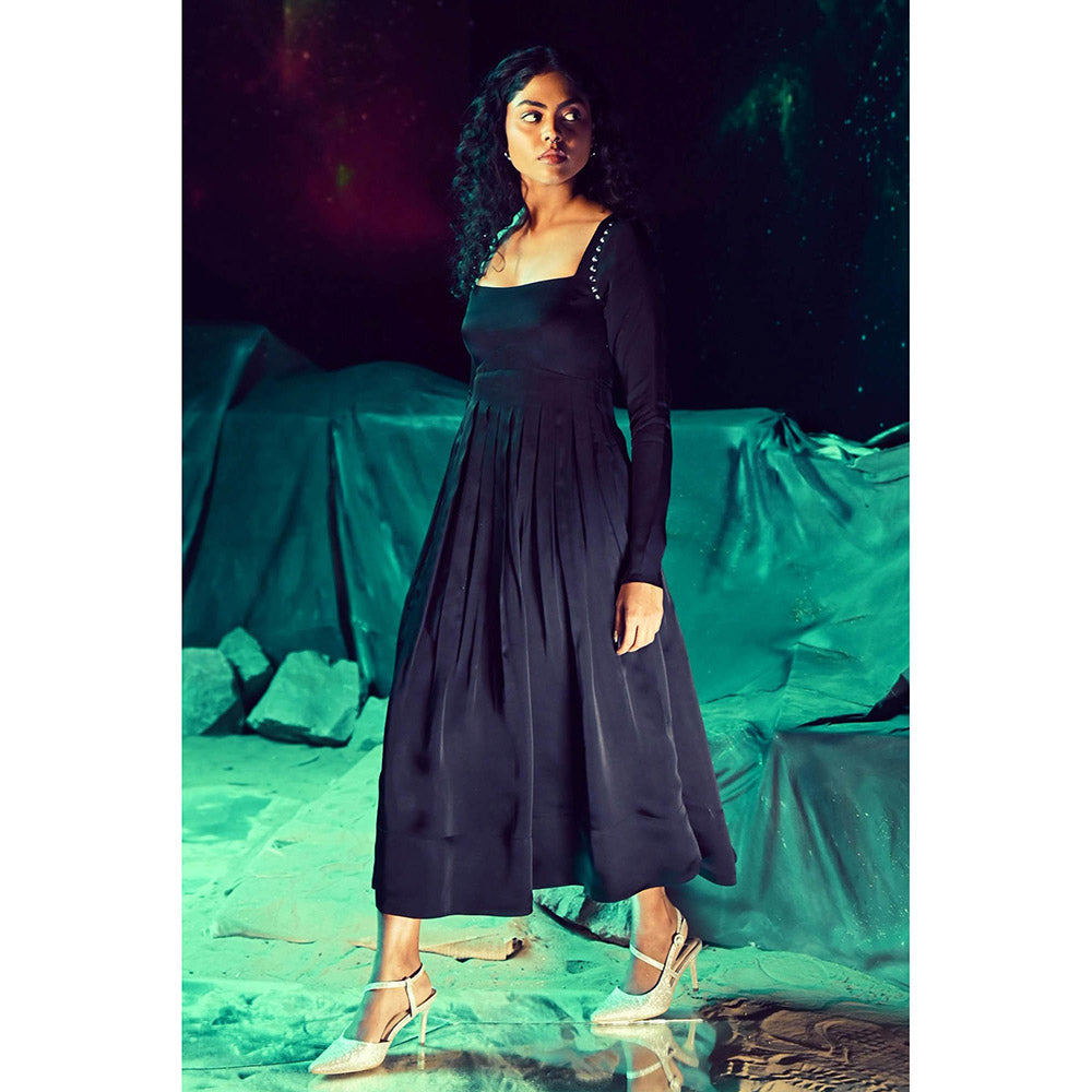 Baise Gaba Black Tishya Solid Dress