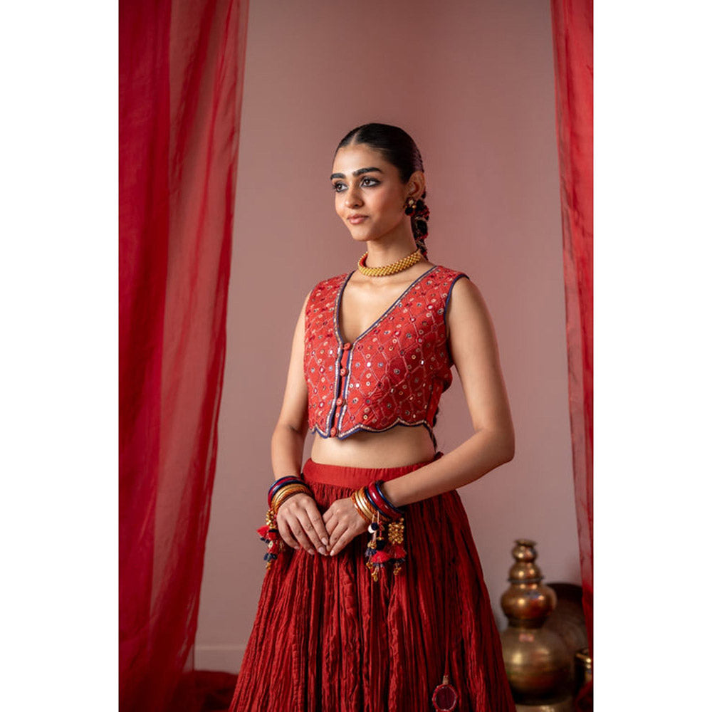 Baise Gaba Red Muslin Embroidered V-Neck Sleeveless Blouse