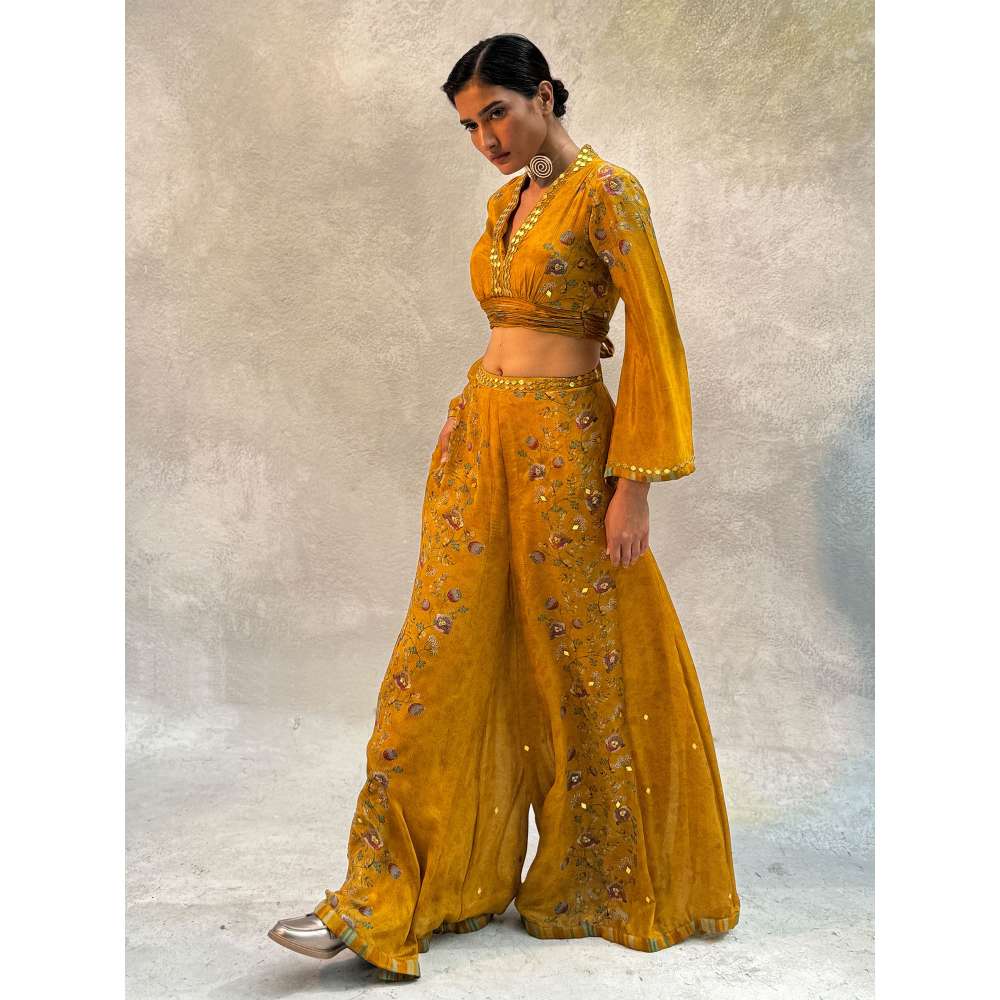 Basil Leaf Yellow Ethnic Co-Ord (Set of 2)