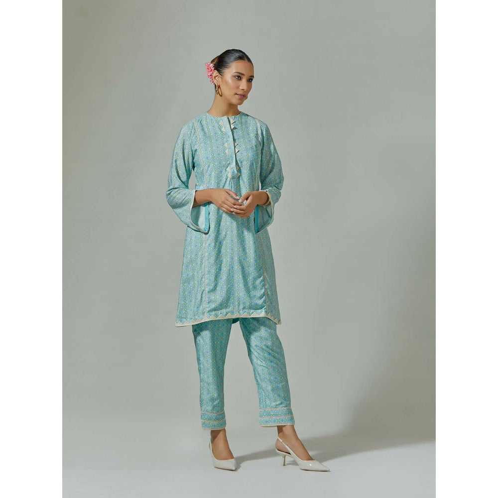 Basanti Kapde aur Koffee Aqua Printed Kurta and Pant (Set of 2)