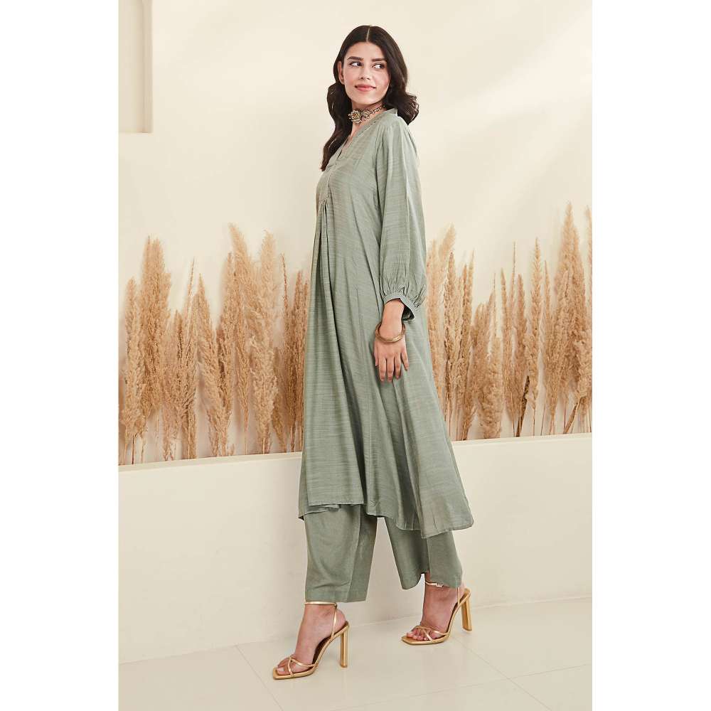 Basanti Kapde aur Koffee Green Kurta and Pant (Set of 2)