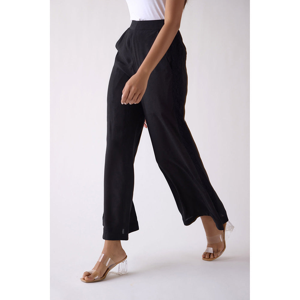 Basanti Kapde aur Koffee Black Wide Leg Wide Pant