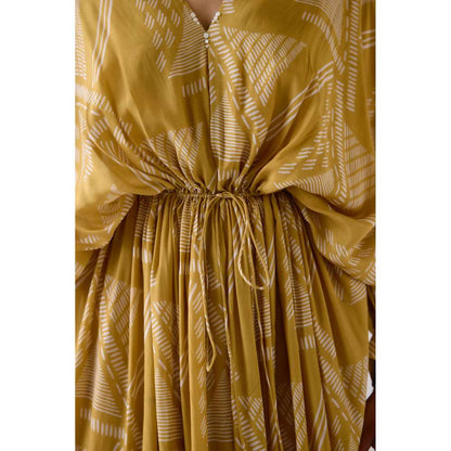 Basanti Kapde aur Koffee Yellow Muslin Abstract Print Kaftan Dress