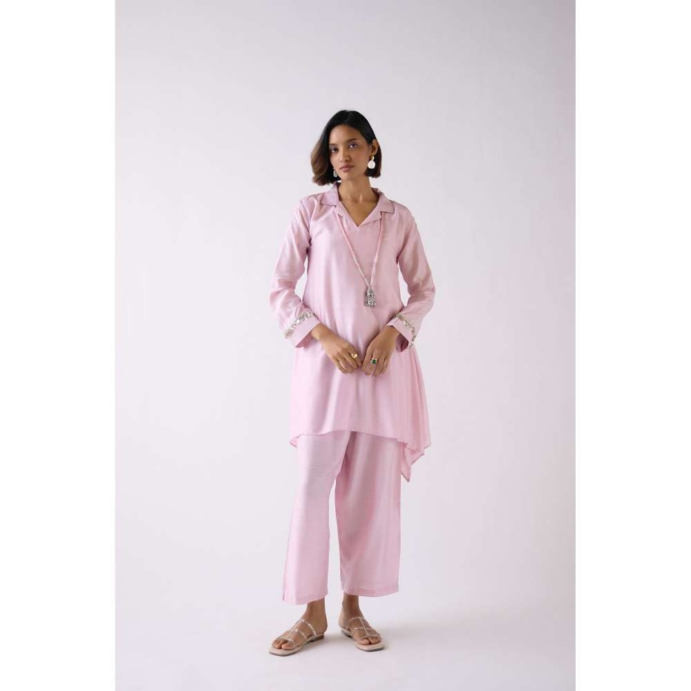 Basanti Kapde aur Koffee Pink Cotton Silk Co-Ord With Mala (Set of 3)