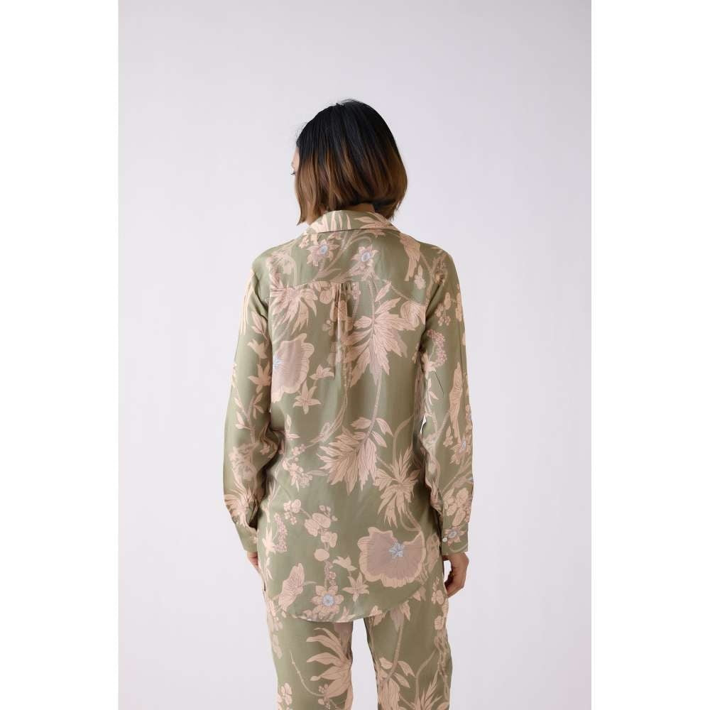 Basanti Kapde aur Koffee Green Muslin Floral Printed Shirt