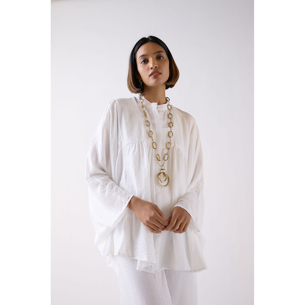 Basanti Kapde aur Koffee White Crushed Satin Top With Mala (Set of 2)