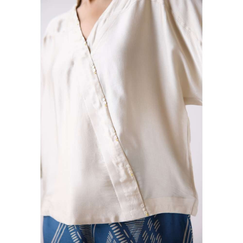 Basanti Kapde aur Koffee Beige Modal Satin Top