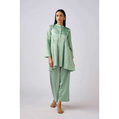 Basanti Kapde aur Koffee Pista Green Satin Solid Co-Ord (Set of 2)
