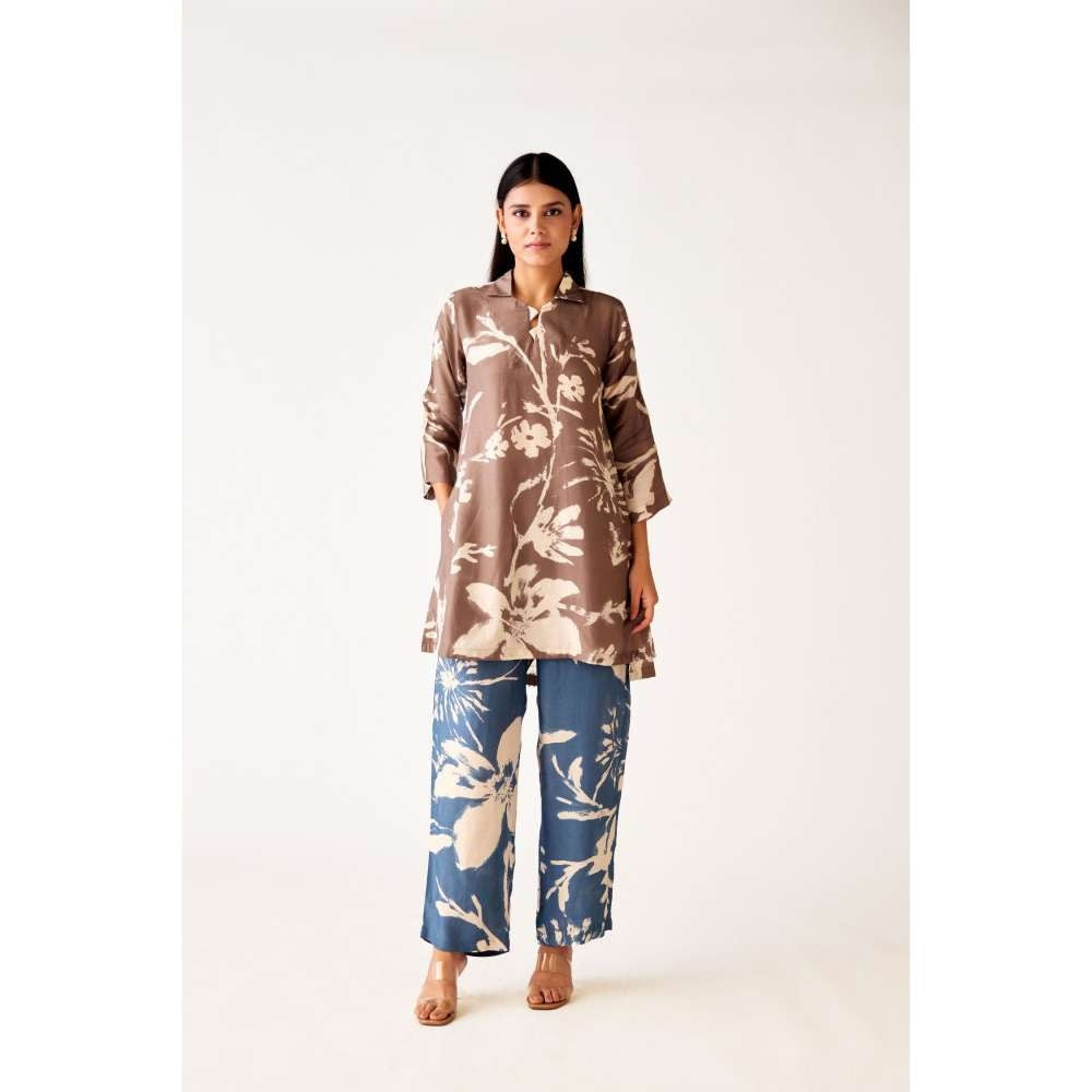 Basanti Kapde aur Koffee Brown Crepe Floral Print Kurta and Pant (Set of 2)