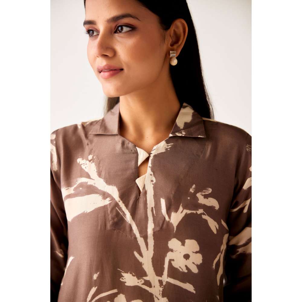 Basanti Kapde aur Koffee Brown Crepe Floral Print Kurta and Pant (Set of 2)