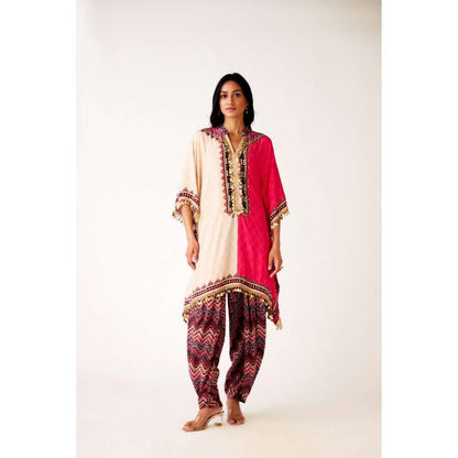 Basanti Kapde aur Koffee Pink Muslin Embroidered Kaftan and Dhoti (Set of 2)