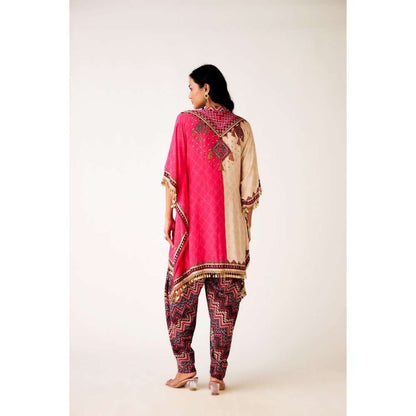 Basanti Kapde aur Koffee Pink Muslin Embroidered Kaftan and Dhoti (Set of 2)