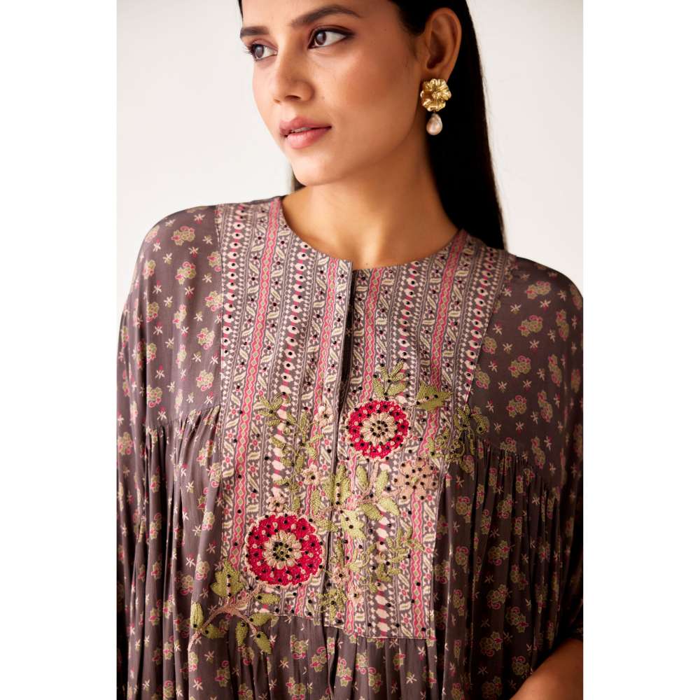 Basanti Kapde aur Koffee Satin Crepe Floral Print Kaftan and Dhoti (Set of 2)