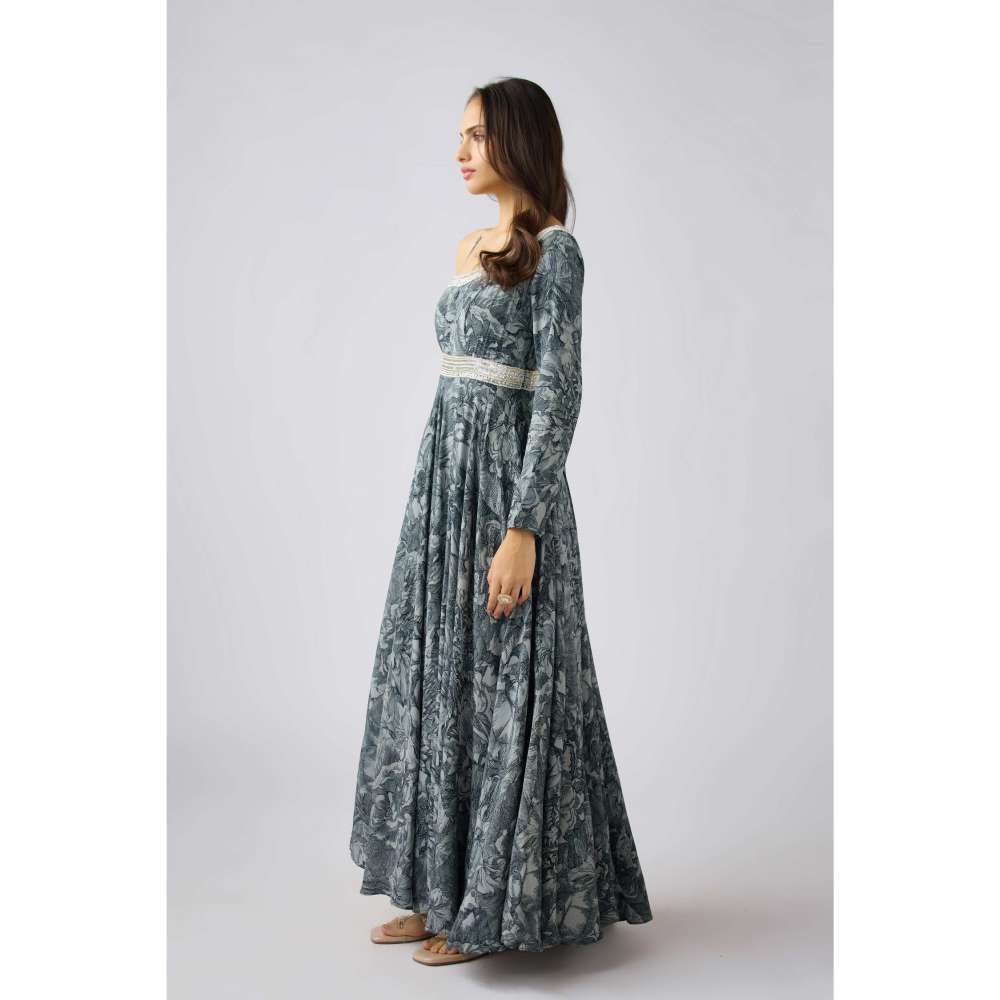 Basanti Kapde aur Koffee Grey Crepe Embroidered Dress