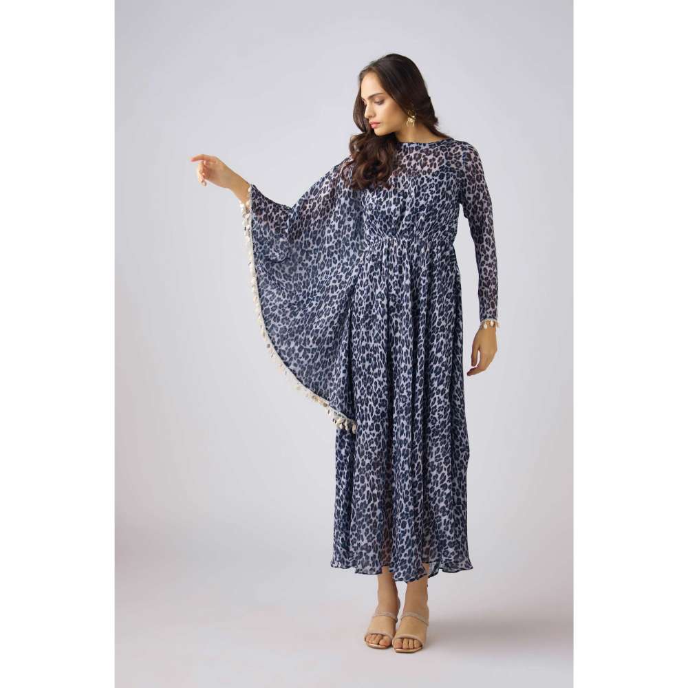 Basanti Kapde aur Koffee Black Crepe Embroidered Dress