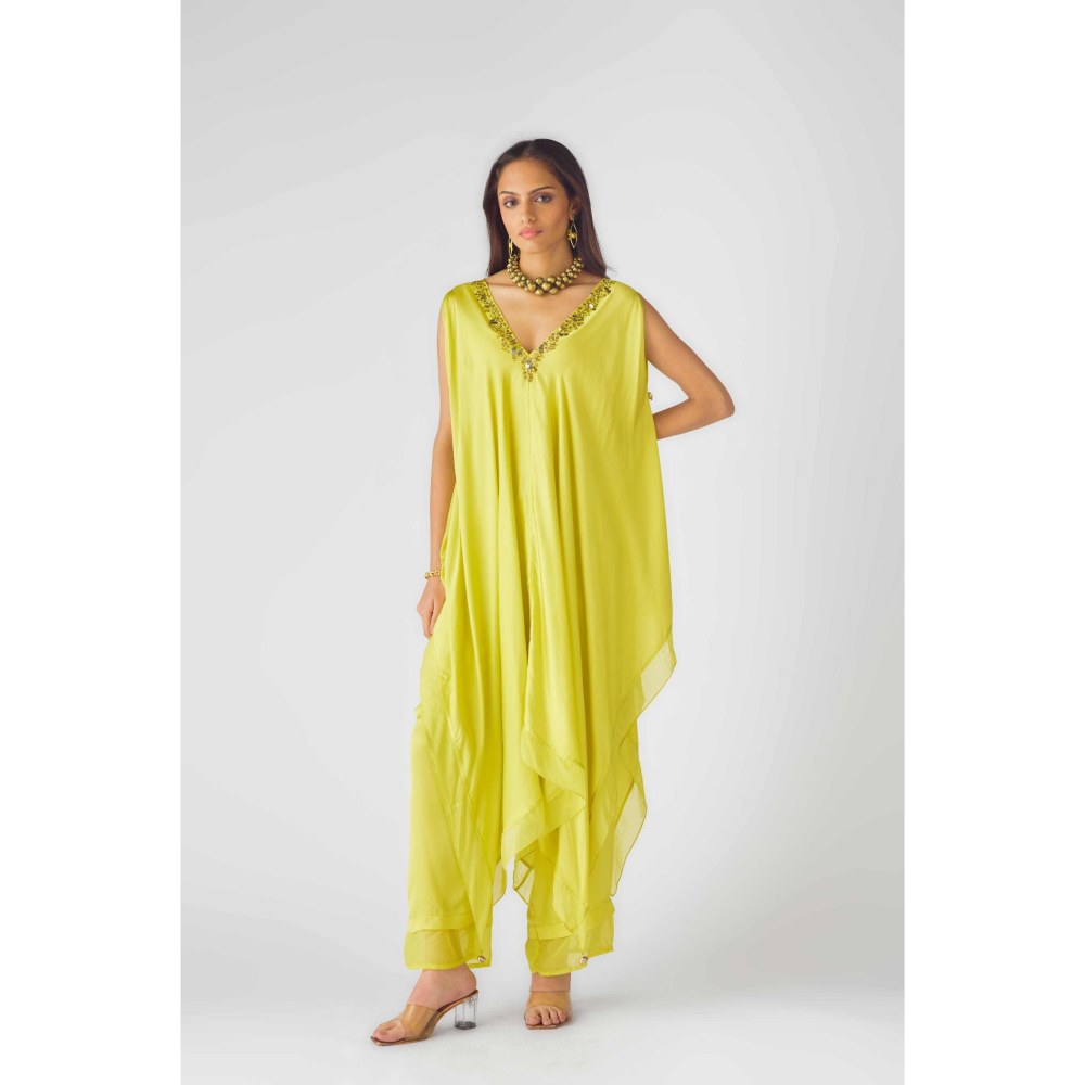Basanti Kapde aur Koffee Womens Solid Yellow Kurta with Pant (Set of 2)