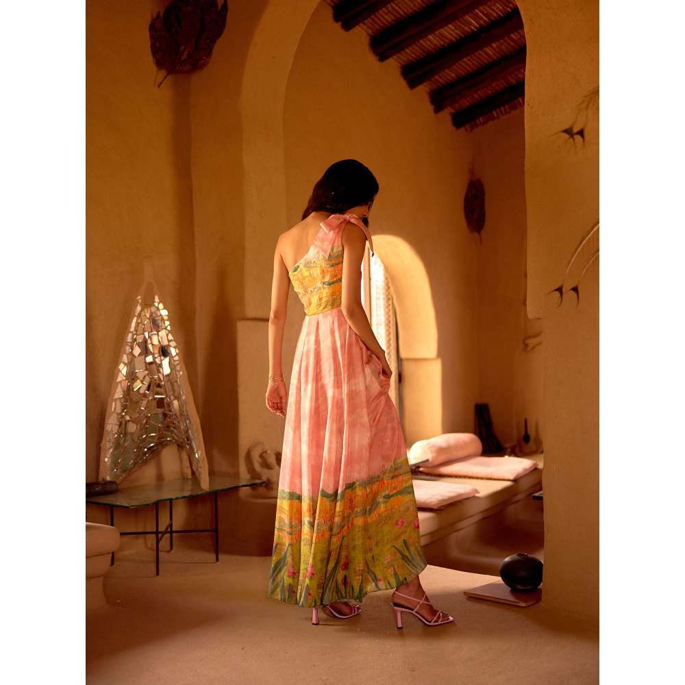 Basanti Kapde aur Koffee Peach Blush Meadow Muslin Maxi Dress