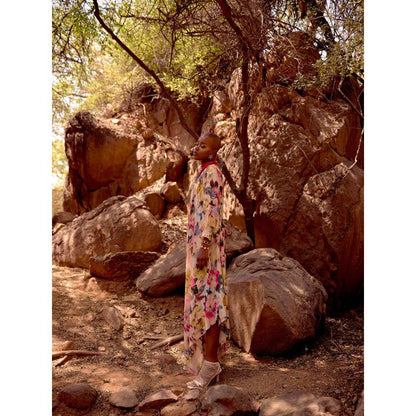 Basanti Kapde aur Koffee Pink Printed Savanna Bloom Cotton Jumpsuit