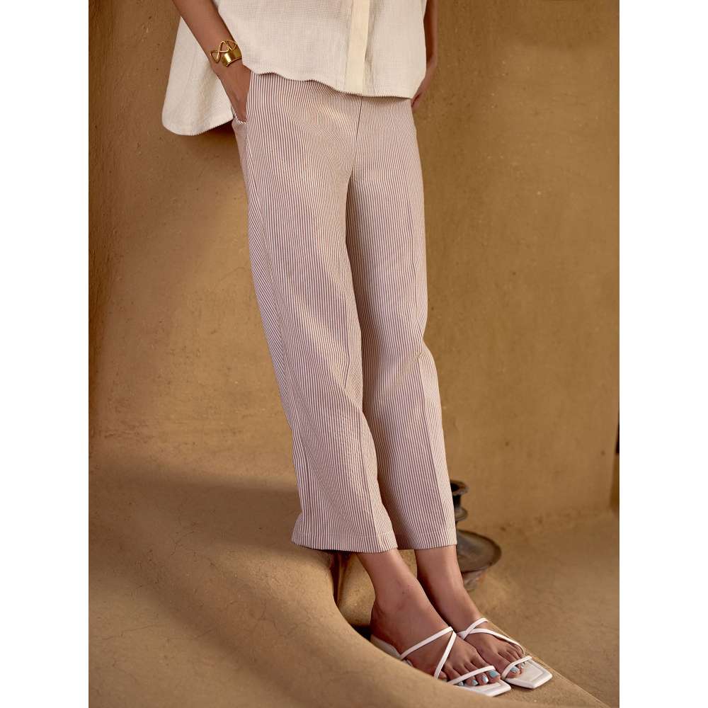 Basanti Kapde aur Koffee Ivory Sandstone Calm Cotton Shirt with Pant