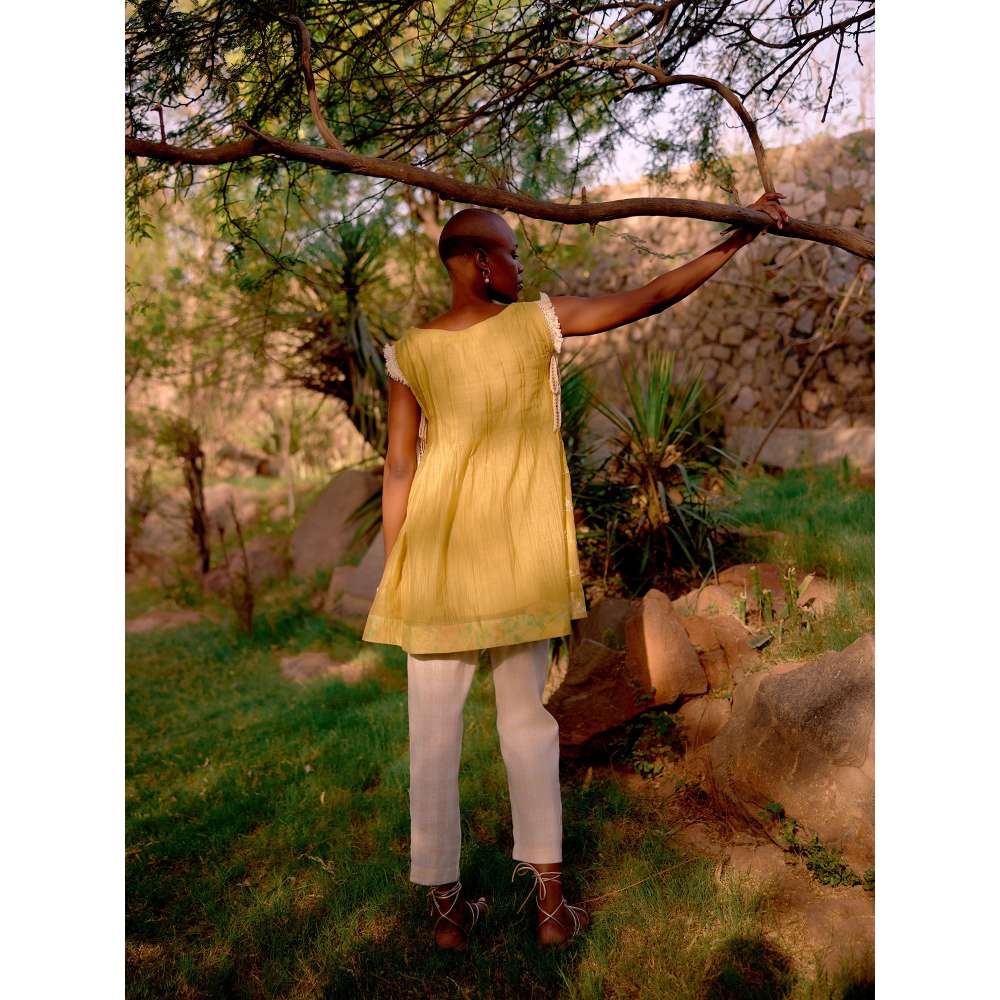 Basanti Kapde aur Koffee Yellow Lime Haven Cotton Embroidered Tunic