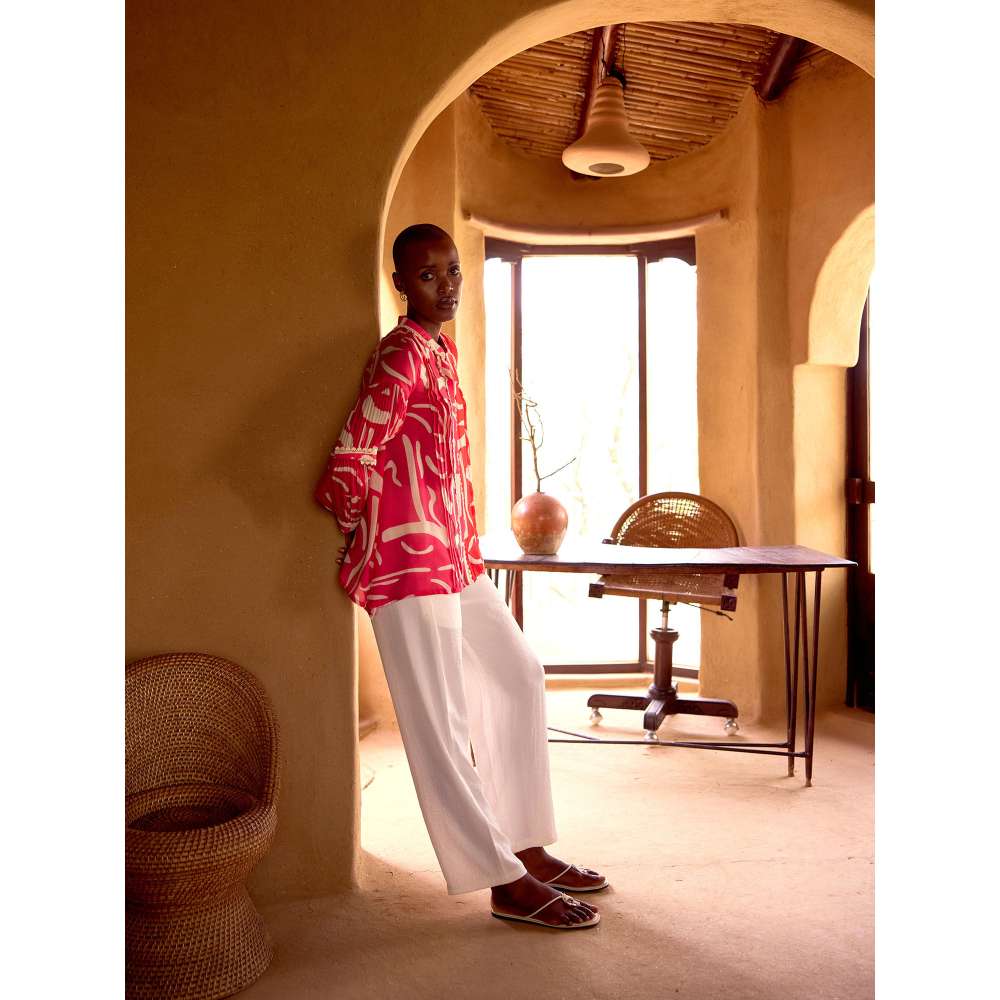 Basanti Kapde aur Koffee Pink Abstract Print Muslin Shirt