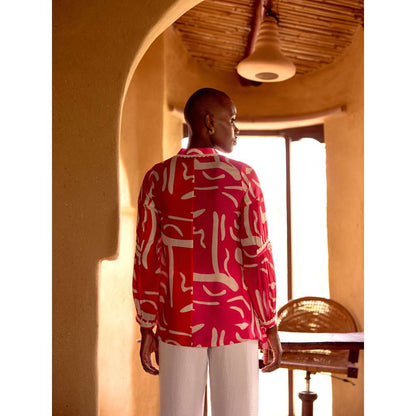 Basanti Kapde aur Koffee Pink Abstract Print Muslin Shirt