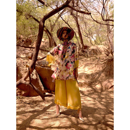 Basanti Kapde aur Koffee Yellow The Brushfire Bloom Cotton Tunic with Pant