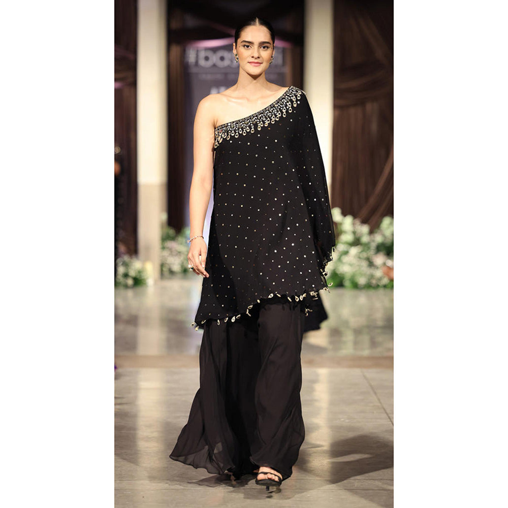Basanti Kapde aur Koffee Black Mukaish Georgette Embroidered Sharara With Bustier And Cape