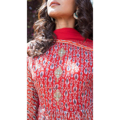 Basanti Kapde aur Koffee Blush Dynasty Peplum Sharara With Kurta And Dupatta