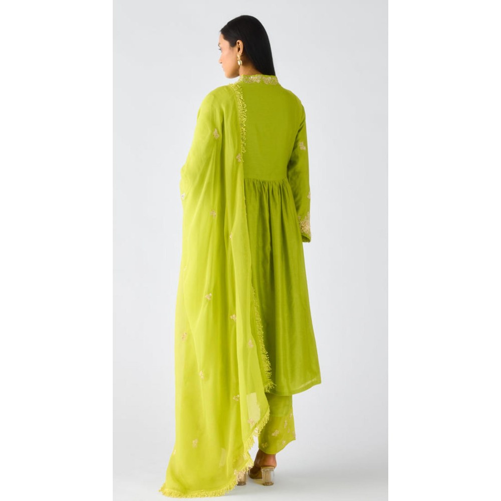 Basanti Kapde aur Koffee Blush Pink Chiffon Embroidered Kurta With Pant And Dupatta