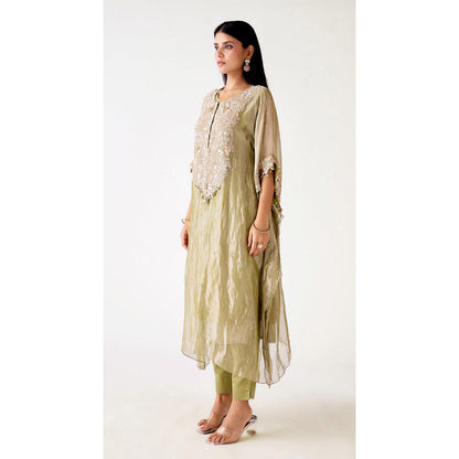 Basanti Kapde aur Koffee Green Tissue Embroidered Kaftan With Pant