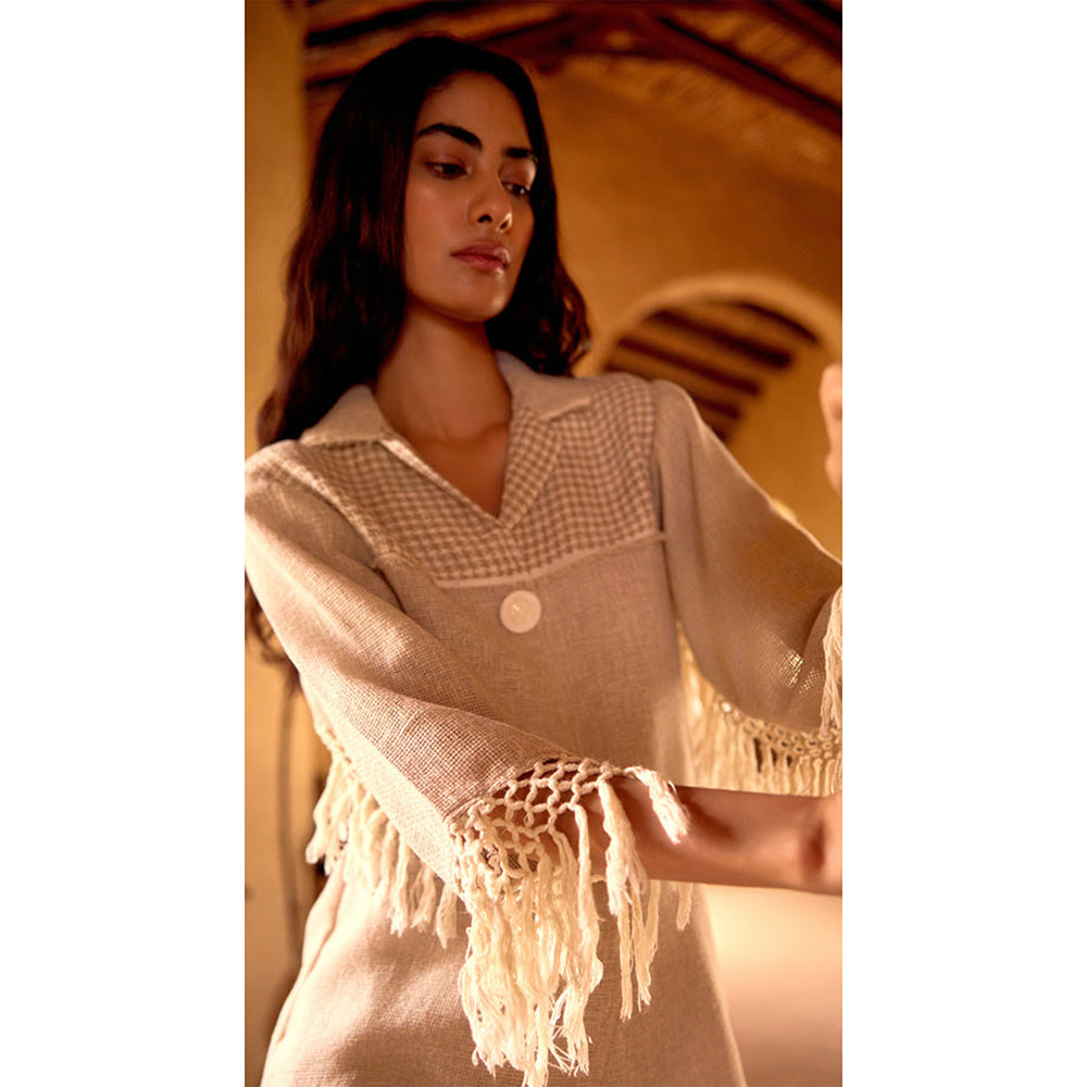 Basanti Kapde aur Koffee Ivory Stone Drift Jute Shirt