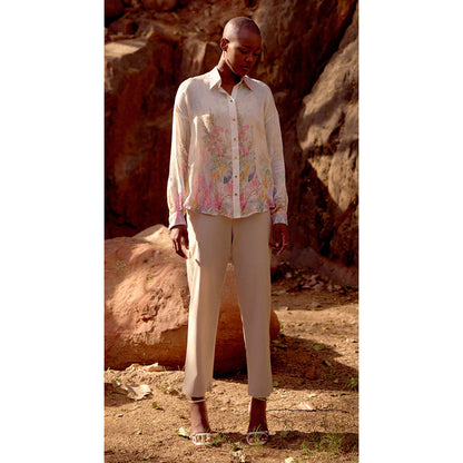 Basanti Kapde aur Koffee Rose Reed Summer Silk Shirt