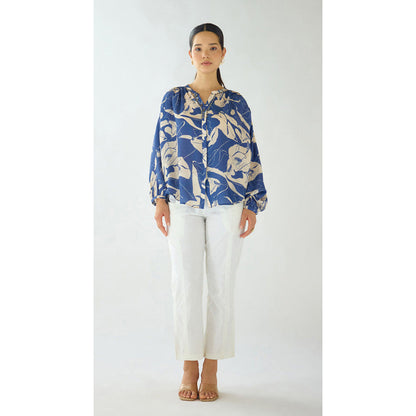 Basanti Kapde aur Koffee Indigo Bloom Muslin Shirt