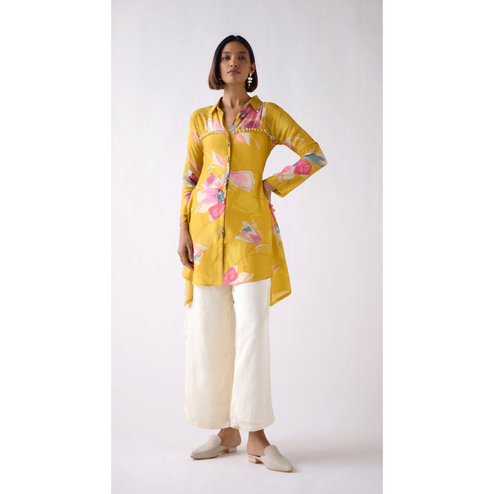 Basanti Kapde aur Koffee Mustard Muslin Floral Printed Shirt