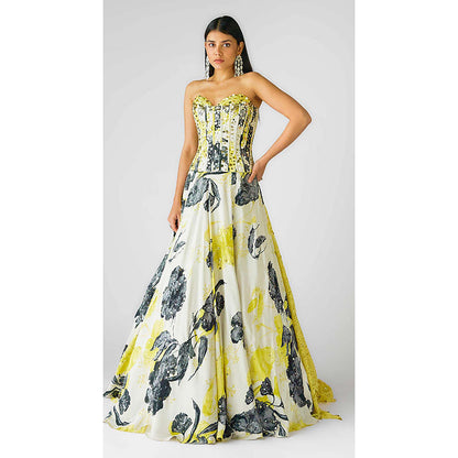 Basanti Kapde aur Koffee The Garden Of Eclipse Lehenga with Corset Blouse and Dupatta