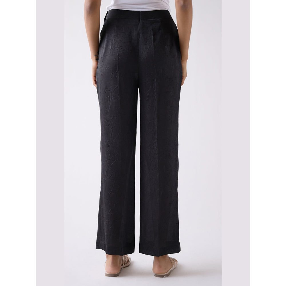 Basanti Kapde aur Koffee Black Straight-Fit Textured Pant