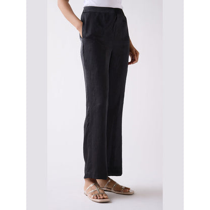 Basanti Kapde aur Koffee Black Straight-Fit Textured Pant
